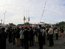 A Minute of Silence in Mourning | 默哀一分钟